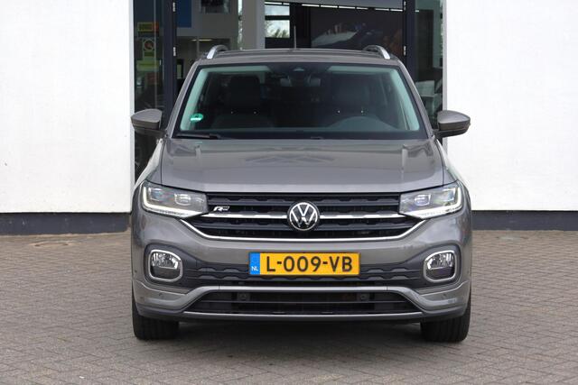 Volkswagen T-Cross 1.0 TSI Style Door ons geleverd en onderhouden, achteruitrijcamera (Rear View), parkeersensoren voor en achter (PDC), navigatie, 2-zone climatronic, adaptieve cruise control (ACC), privacy glas, digital cockpit pro, elektrisch verstel-, verwarm- en inklapbare buitenspiegels, multifunctioneel lederen stuurwiel, grootlichtassistent (Light Assist), dodehoekdetectie (Side Assist), draadloze telefoonlader, keyless go & entry etc.