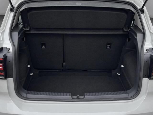 Volkswagen T-Cross 1.0 TSI 95pk · Trekhaak · Apple/Android Car Play · Adaptive Cruise Control · DAB · 16'' Inch · Garantie t/m 17-08-2027 of 100.000km