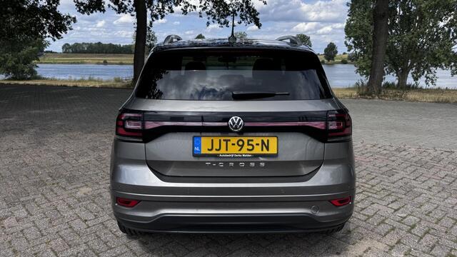 Volkswagen T-Cross 1.0 TSI R-Line DSG AUTOMAAT VIRTUAL DASH CARPLAY ACC LED