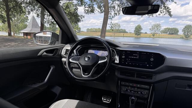 Volkswagen T-Cross 1.0 TSI R-Line DSG AUTOMAAT VIRTUAL DASH CARPLAY ACC LED