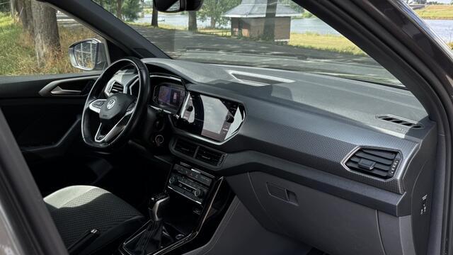 Volkswagen T-Cross 1.0 TSI R-Line DSG AUTOMAAT VIRTUAL DASH CARPLAY ACC LED