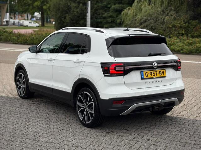 Volkswagen T-Cross 1.0 TSI A/T TREKHAAK CARPLAY STOELVERWARMING