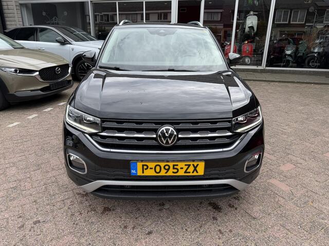 Volkswagen T-Cross 1.0 TSI Life Business Automaat/Stoel verwarming/Trekhaak/Camera.