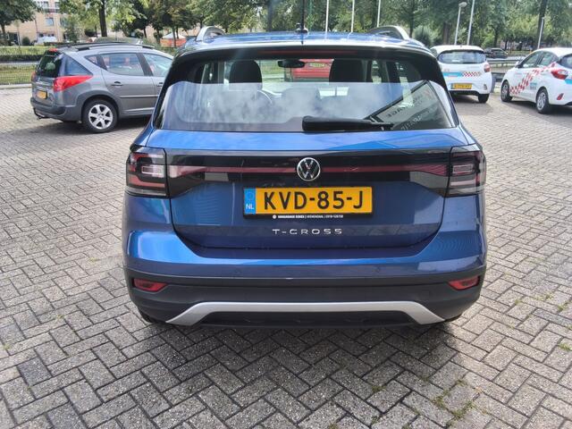 Volkswagen T-Cross 1.0 TSI Style Carplay Navigatie, Camera en PDC Automaat