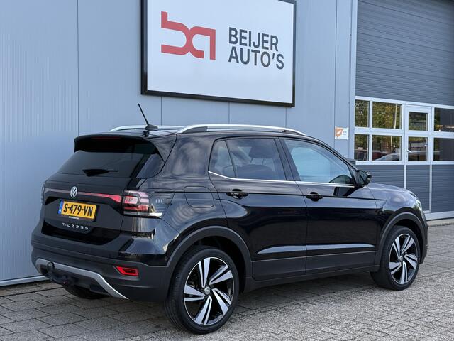Volkswagen T-Cross 1.0 TSI Style Automaat Carplay/Trekhaak.