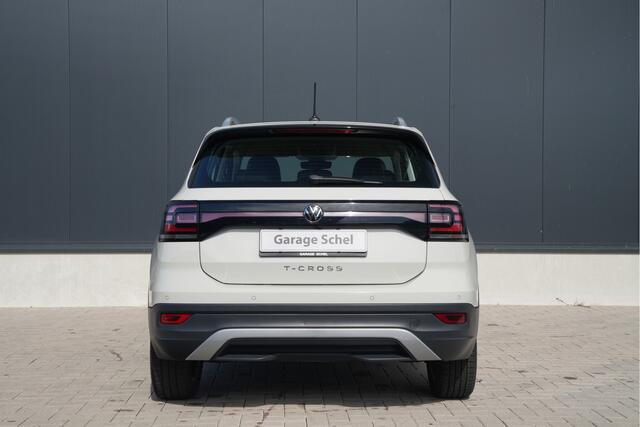 Volkswagen T-Cross 1.5 TSI Style DSG7 - Carplay - Adaptive Cruise - DAB - LED - Stoelverwarming - Camera - Trekhaak - Rijklaar
