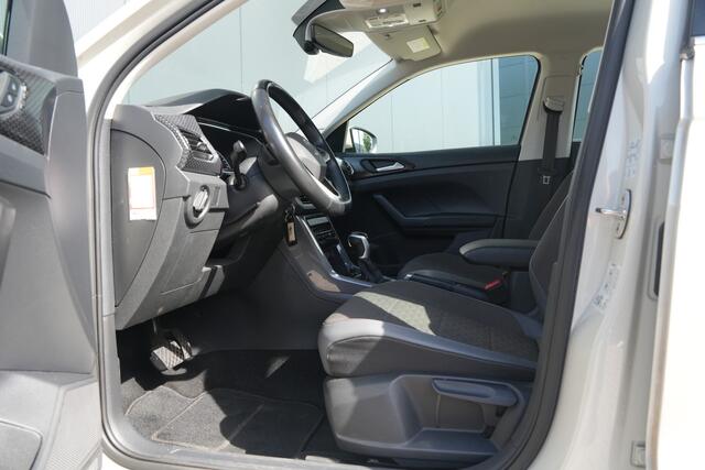 Volkswagen T-Cross 1.5 TSI Style DSG7 - Carplay - Adaptive Cruise - DAB - LED - Stoelverwarming - Camera - Trekhaak - Rijklaar