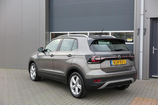 Volkswagen T-Cross 1.0 TSI 110pk DSG Style, Led, Virtual Cockpit, Navigatie, Stoelverwarming, DAB+ ,Carplay ,etc .