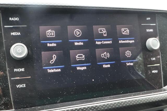 Volkswagen T-Cross 1.0 TSI Life | Cruise control adaptief | Lane assist | Dode hoek assist | Trekhaak afneembaar