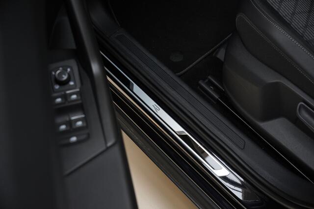 Volkswagen T-Cross 1.5TSI/150pk R-Line BEATS DSG Automaat|2024|Trekhaak|Keyless|Virtual Cockpit|18"LMV|PDC+Assist+Camera|Cruise+ACC|Blindspot|Lane Assist|Navi|CarPlay/AndroidAuto