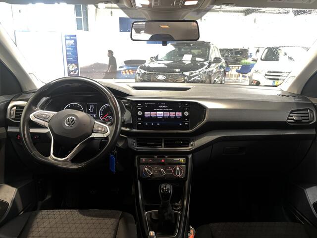 Volkswagen T-Cross 1.0 TSI 95 pk Life | Trekhaak | Adapt. cruise | Navi | Apple Caplay | Dodehoek bew.