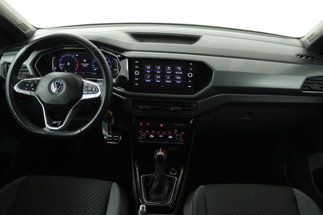 Volkswagen T-Cross 1.0 TSI Style (CAMERA, STOELVERWARMING, CRUISE ADAPTIEF, PARKEERSENSOREN)