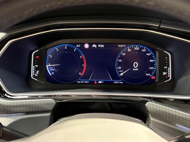 Volkswagen T-Cross 1.0 TSI R-Line | Stoelverwarming | Parkeersensoren | Adaptive Cruise Control | Climate Control |