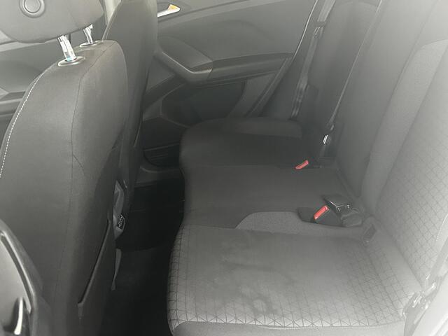 Volkswagen T-Cross 1.0 TSI Style R-LINE | NAVIGATIE | PARKEERSENSOREN VOOR-EN ACHTER