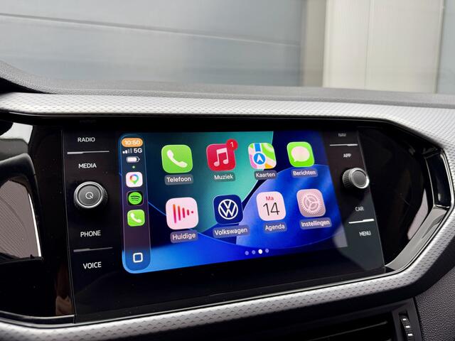 Volkswagen T-Cross 1.0 TSI *Slechts 17.738 km* Automaat / Apple Carplay / Stoelverwarming / Adapt. Cruise / PDC / 16"LMV