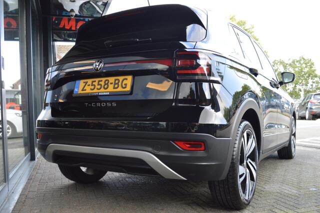 Volkswagen T-Cross 1.0 TSI R-Line DSG Led Navi Acc Camera CarPlay Trekhaak Pdc