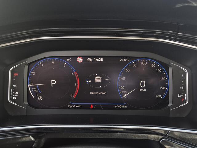 Volkswagen T-Cross 1.0 TSI R-Line | Navigatie | Afneembare Trekhaak | Stoelverwarming | Camera |