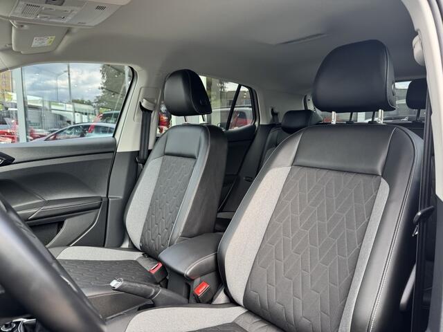 Volkswagen T-Cross 1.0 TSI Life Edition | STOELVERWARMING | APPLE CARPLAY |