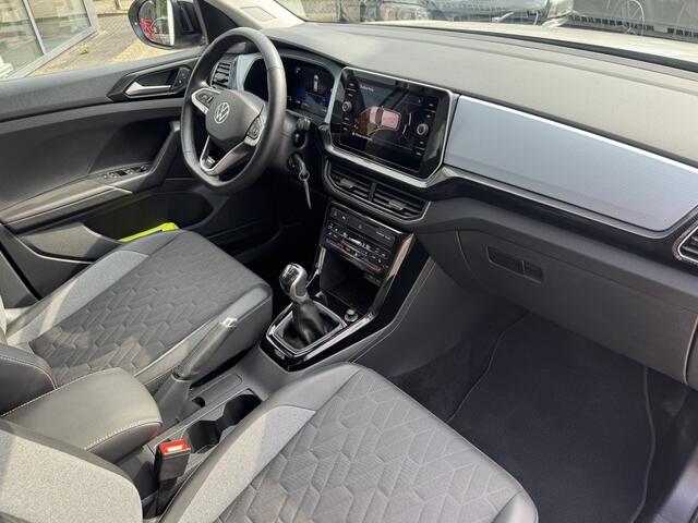 Volkswagen T-Cross 1.0 TSI Life Edition | STOELVERWARMING | APPLE CARPLAY |