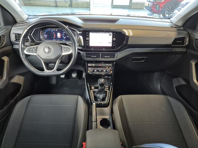 Volkswagen T-Cross 1.0 TSI Style -115pk- Blackline | Trekhaak | Rijklaarprijs incl. 1 jaar Bovag garantie