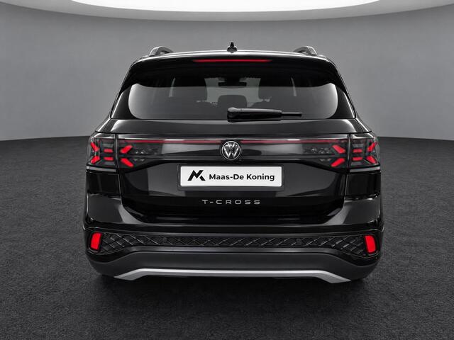 Volkswagen T-Cross 1.5 TSI 150pk DSG R-Line Edition · Camera · Apple/Android Car Play · Trekhaak · P-Sensoren · Navigatie · Stoelverwarming · 17'' Inch ·