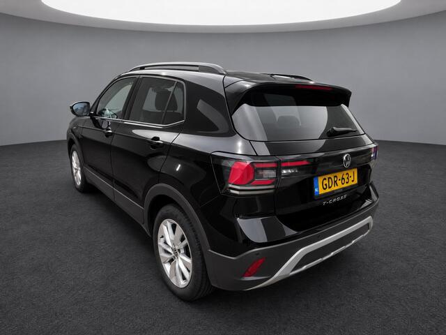 Volkswagen T-Cross 1.0 TSI Life Edition / App connect / Camera / Climate controle / Lichtmetaal 17 inch / Fabriekgarantie 2028 /