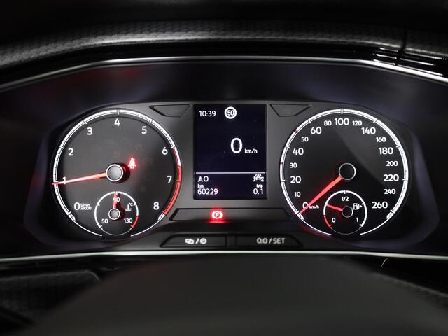 Volkswagen T-Cross 1.0 TSI R-Line 110pk 6bak| navi| Camera| 18'LM-velgen|