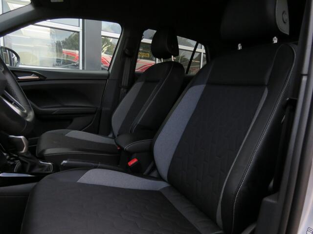 Volkswagen T-Cross 1.0 TSI 115PK DSG-aut. GOAL EDITION / Trekhaak / Navi / Half leder / BOVAG garantie