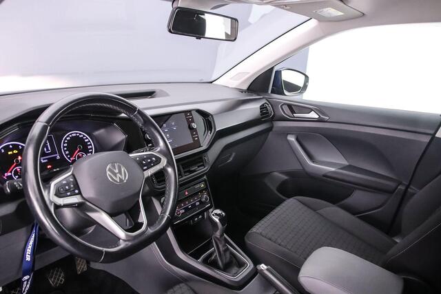 Volkswagen T-Cross Life 1.0 TSI 95pk Adaptive cruise control, Parkeersensoren, App connect, LED dagrijverlichting, Airco, DAB, Radio, Bluetooth