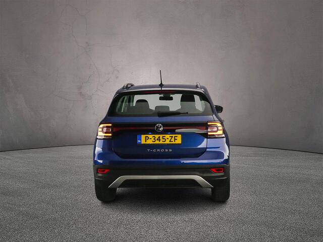 Volkswagen T-Cross Life 1.0 TSI 95pk Adaptive cruise control, Parkeersensoren, App connect, LED dagrijverlichting, Airco, DAB, Radio, Bluetooth