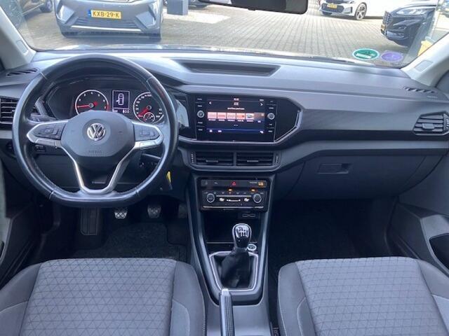 Volkswagen T-Cross 1.0 TSI Life - Navi/Apple/Android - trekhaak - all season