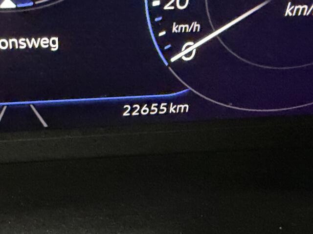 Volkswagen T-Cross 1.0 TSI R-Line / AUTOMAAT/ 2X R-LINE/ PARK.SENSOR.V+A/ CAMERA/ ACC/ APP-CONNECT/ STOELVERWARM./ DIGITAL DASH/ NAVI/ DAB/ CLIMA/ LED/ 17'' LMV