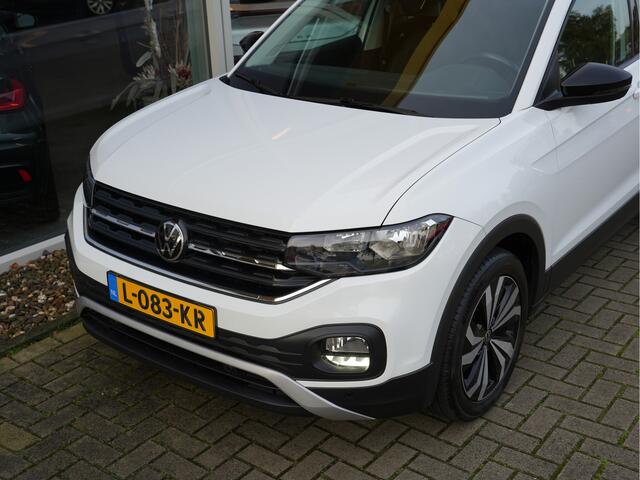 Volkswagen T-Cross 1.0 TSI Life | Cruise control adaptief | LED | Draadloze telefoonlader |