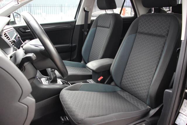 Volkswagen T-Roc 1.5 TSI Sport | ACC | Stoelverwarming | Carplay |