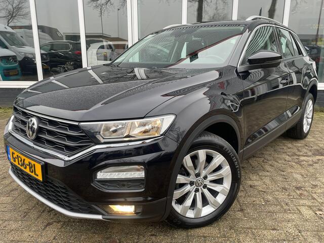 Volkswagen T-Roc 1.0 TSI Style Business Adaptieve Cruise / NL Auto / Zwart Metallic
