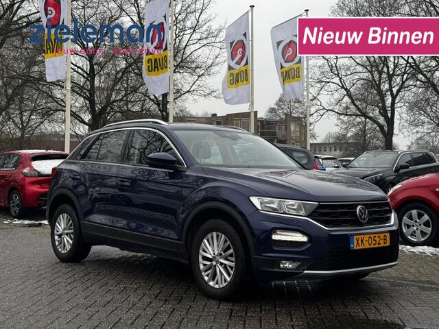 Volkswagen T-Roc 1.5 TSI Style Automaat - Trekhaak, Camera, Stoelverw.