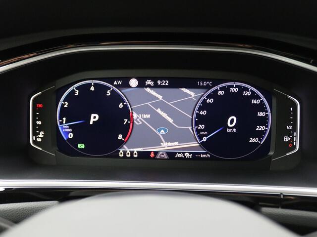 Volkswagen T-Roc 1.5 TSI R-Line Business 150PK DSG Black Style, LED-Matrix, Keyless Entry & Start, Pano-Schuifdak, Achteruitrijcamera, Travel Assist, 18" LM Velgen