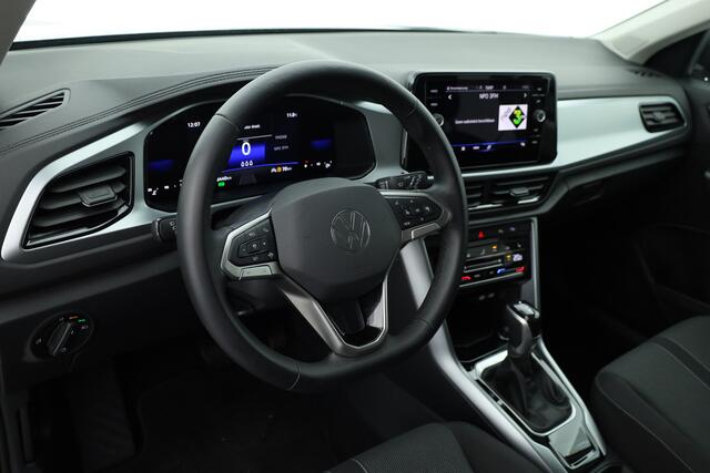 Volkswagen T-Roc 1.5 TSI DSG 150pk | Navi | Adapt. Cruise | LED | All Seasons | Stoelverw. | Apple CarPlay