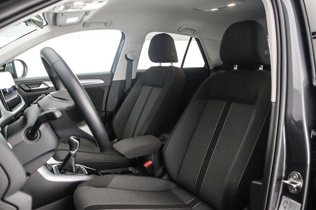 Volkswagen T-Roc Life Edition 1.0 TSI 110pk Adaptive cruise control, Achteruitrijcamera, LED koplampen, Airco, App connect, DAB, Radio, Parkeersensoren, Parkeer assistent