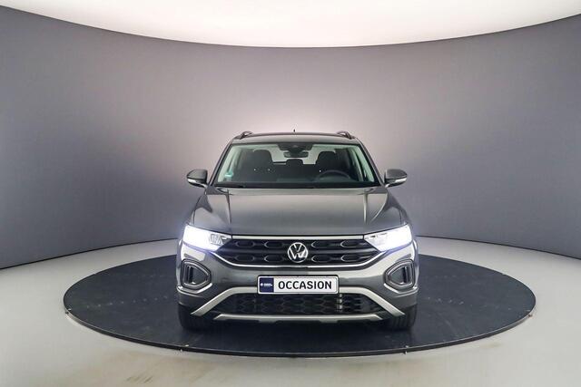 Volkswagen T-Roc Life Edition 1.0 TSI 110pk Adaptive cruise control, Achteruitrijcamera, LED koplampen, Airco, App connect, DAB, Radio, Parkeersensoren, Parkeer assistent