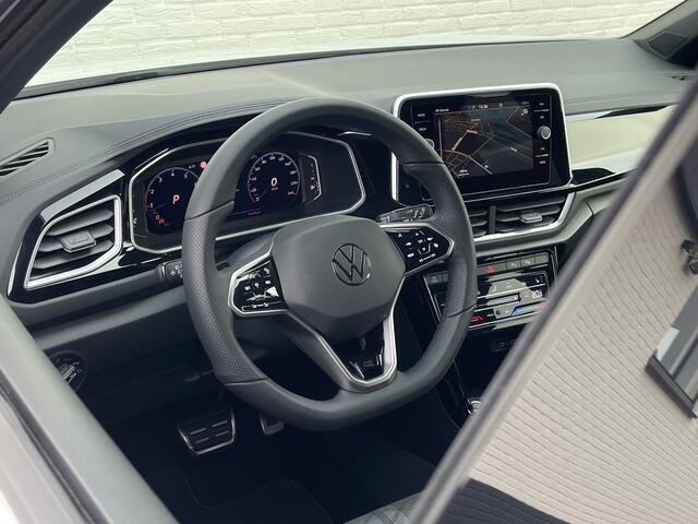 Volkswagen T-Roc 1.5 TSI R-Line | CarPlay | Camera | ACC | IQ Light | Dodehoek | 18 inch