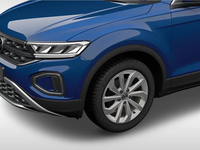 Volkswagen T-Roc Life Edition 1.0 TSI 116 pk 6 versn. Hand · Achteruitrijcamera · Parkeersensoren voor en achter ·