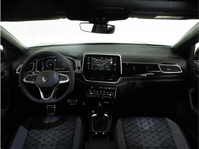 Volkswagen T-Roc 1.5 TSI 150 PK R-Line Edition | Panoramadak | Trekhaak | Achteruitrijcamera | Stoelverwarming |