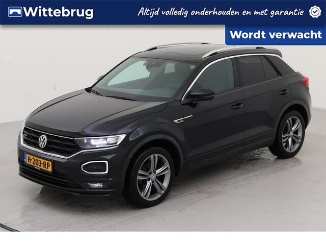 Volkswagen T-Roc 1.5 TSI Sport /DSG/ Metallic/ Digitale cockpit/ Led/ Panoramadak/ R Line Int. + Ext./ / Elec. K./ Camera/ Parkeersensoren/ 18 lmv
