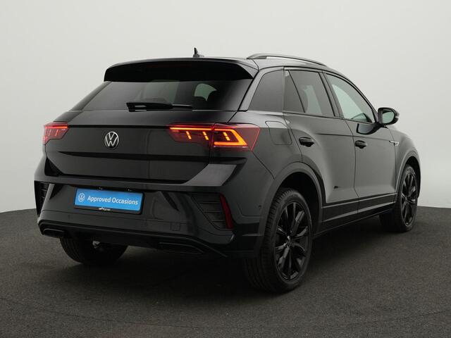 Volkswagen T-Roc 1.5 TSI 150 pk DSG R-Line Business | Trekhaak | Navigatie Discover Pro | IQ Light | Beats | Achteruitrijcamera | Stoelverwarming