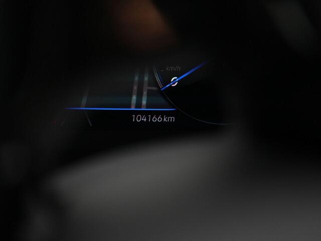 Volkswagen T-Roc 1.5 TSI 150 pk DSG R-Line | Achteruitrijcamera | Navigatie | Adaptive Cruise | Digital Cockpit Pro | Side Assist