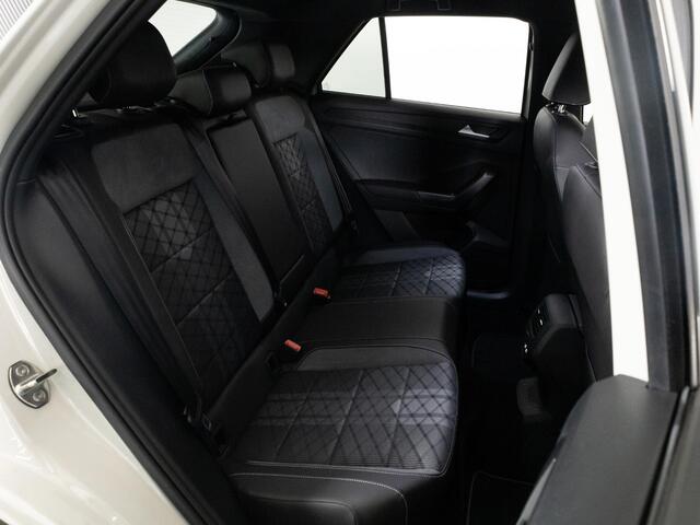 Volkswagen T-Roc R-Line 1.5 TSI 150 pk AUTOMAAT | Black-Style | LED-IQ | Navigatie | Adaptieve cruise | Camera |