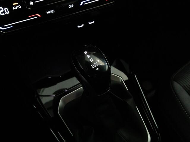 Volkswagen T-Roc R-Line 1.5 TSI 150 pk AUTOMAAT | Black-Style | LED-IQ | Navigatie | Adaptieve cruise | Camera |