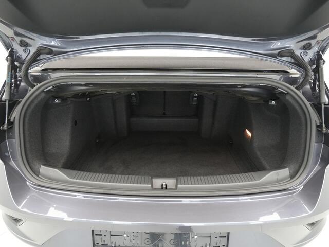 Volkswagen T-Roc Cabrio 1.5 TSI 150pk DSG R-Line 19"suzuka Camera Keyless Navigatie