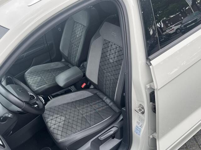 Volkswagen T-Roc 1.5 TSi DSG R-Line (2x) | CAMERA | STOELVERW. |